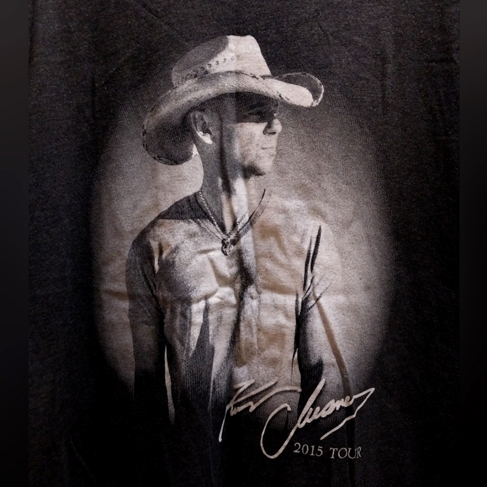 2015 OFFICIAL KENNY CHESNEY - THE BIG REVIVAL TOUR TEE - XL
